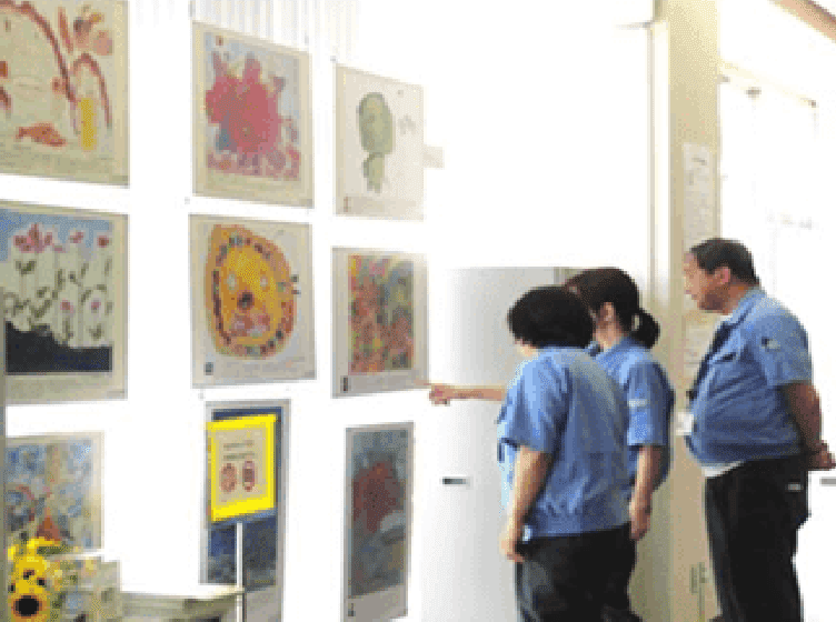 The art exhibit featuring rawings by pediatric cancer patients